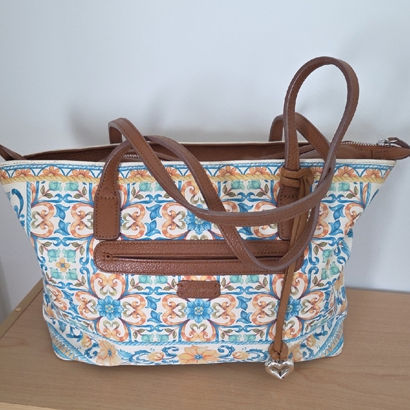 Brighton Handbags - Brighton Floral Blue, Brown & Cream Tote w/leather straps & Zip Closure